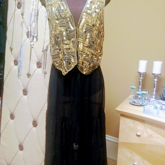 Vest - Picture 3 of 5